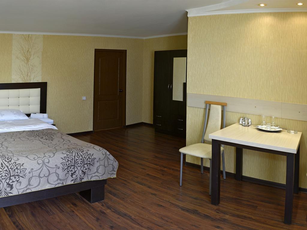 Paradis Hotel Rostov-on-Don Luaran gambar